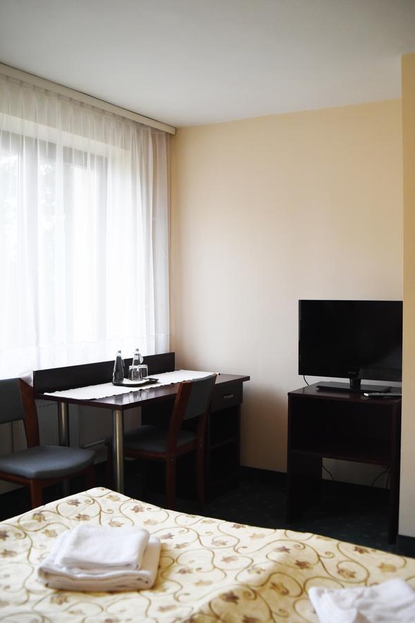 Parkhotel Economic Wielka Wies  Экстерьер фото