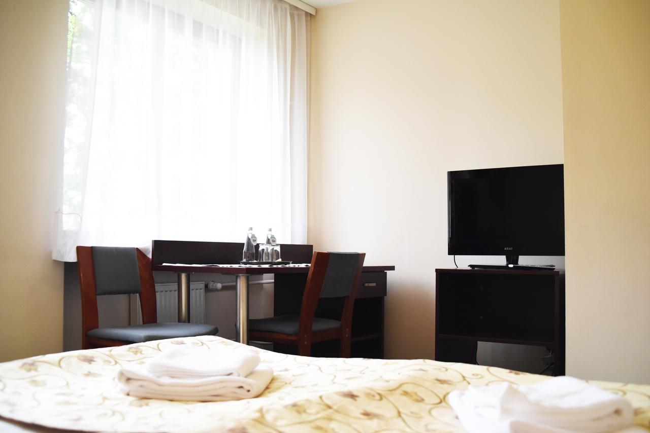 Parkhotel Economic Wielka Wies  Экстерьер фото