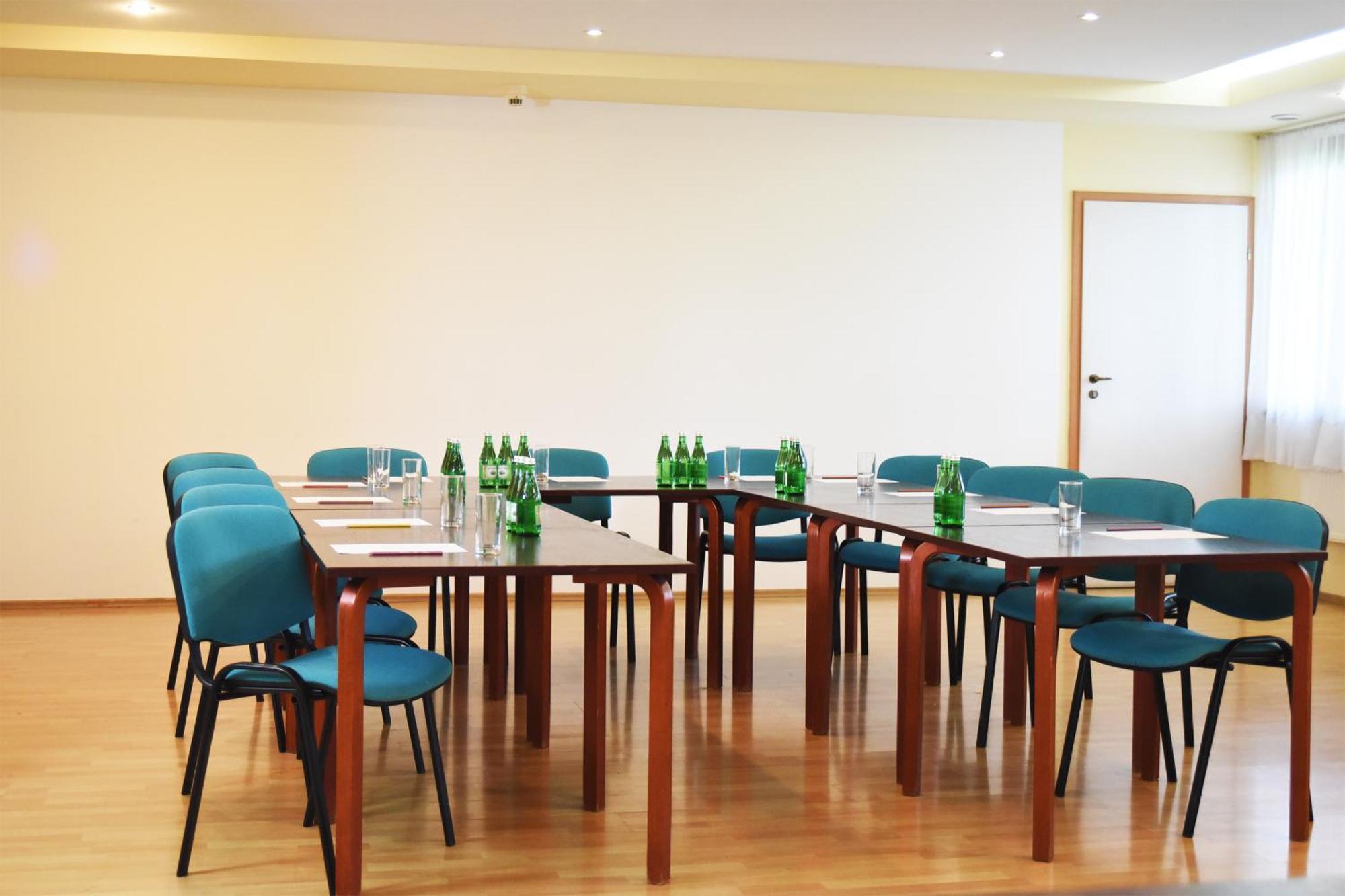 Parkhotel Economic Wielka Wies  Экстерьер фото