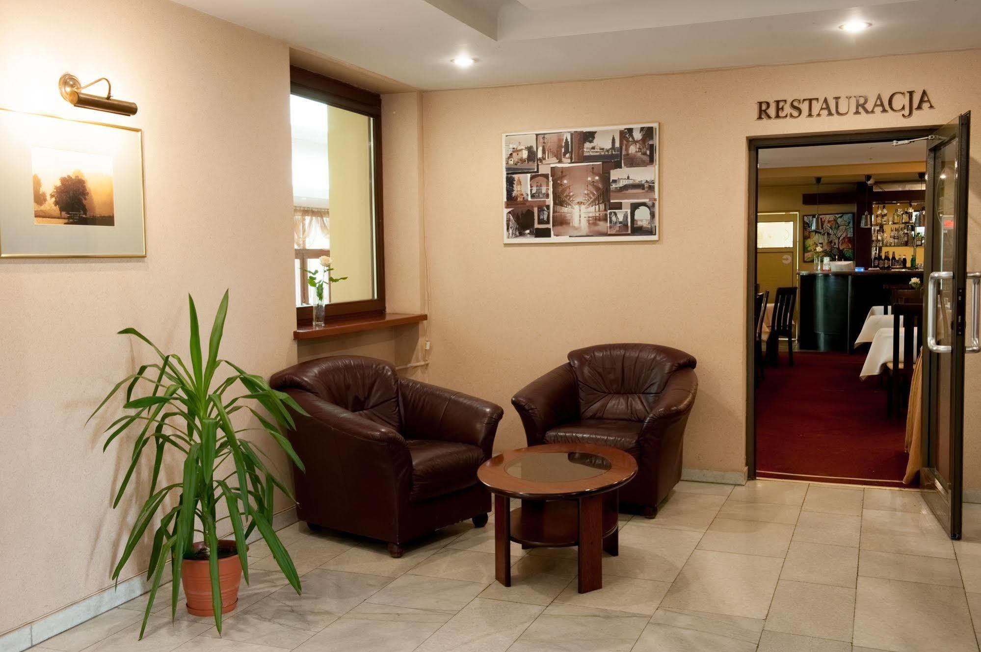Parkhotel Economic Wielka Wies  Экстерьер фото
